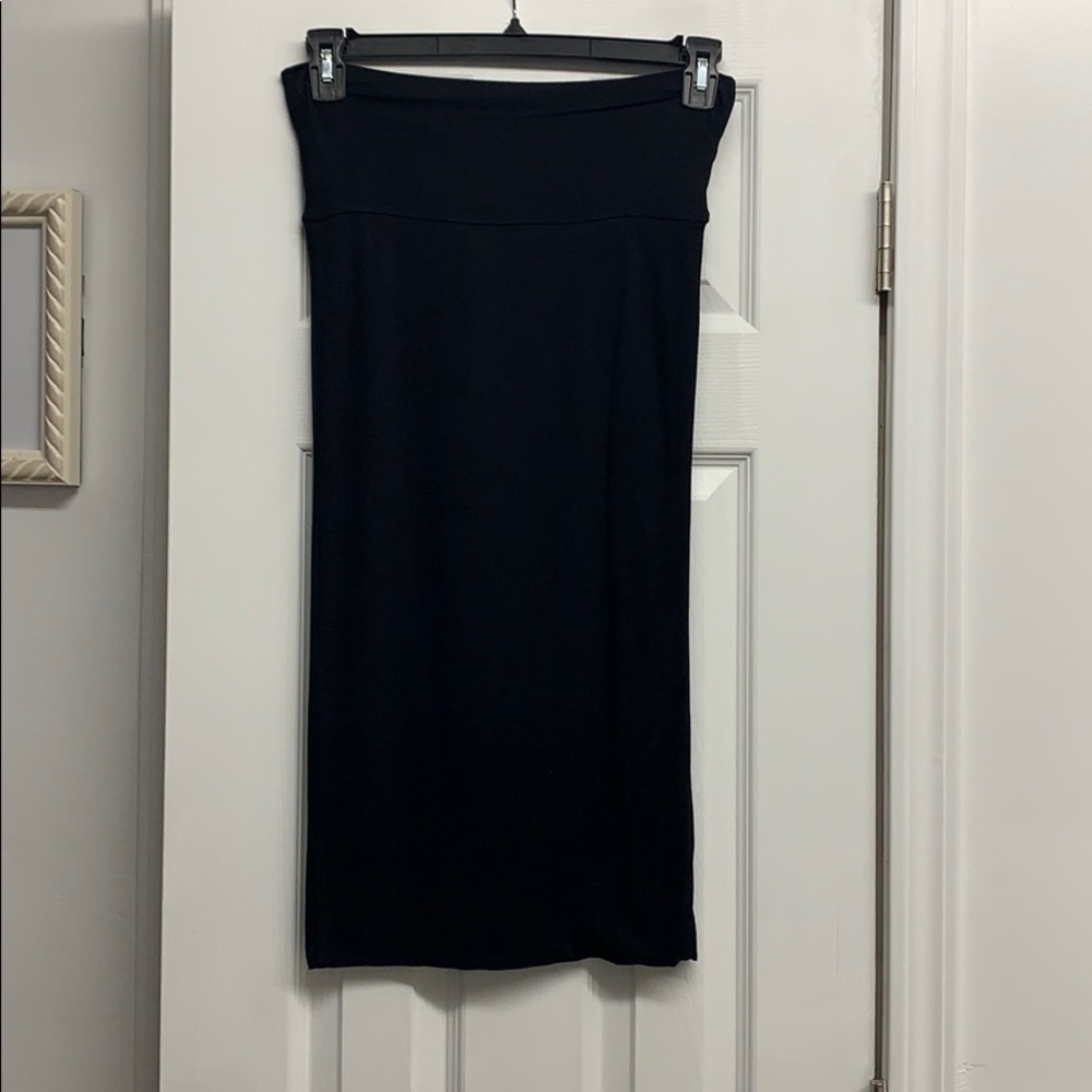 Stretch pencil skirt